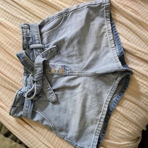 American Eagle Outfitters Blue Jean Mom Shorts Relaxed Fit